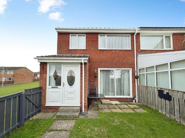 3 bedroom end of terrace house for sale