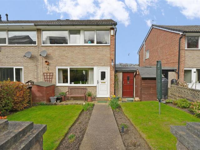 3 bedroom end of terrace house for sale