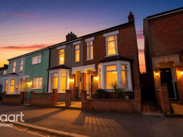 3 bedroom end of terrace house for sale