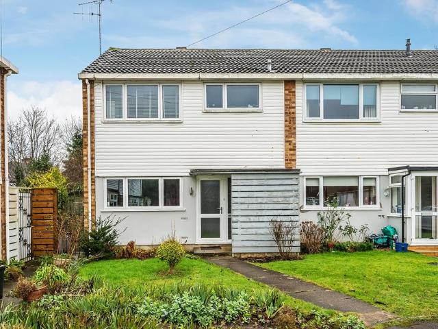 3 bedroom end of terrace house for sale