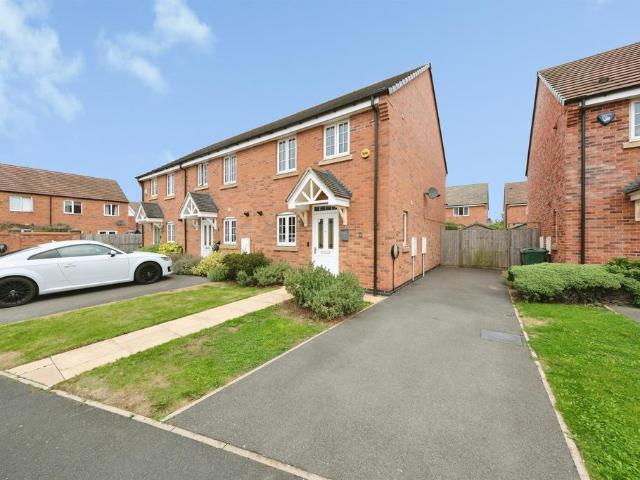3 bedroom end of terrace house for sale
