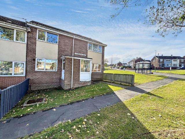 3 bedroom end of terrace house for sale