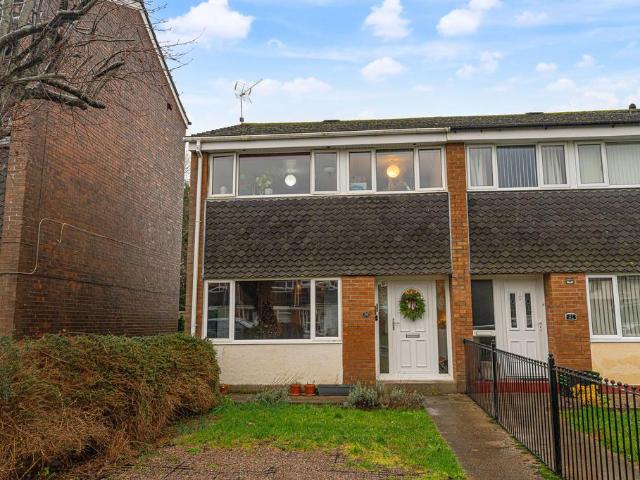 3 bedroom end of terrace house for sale
