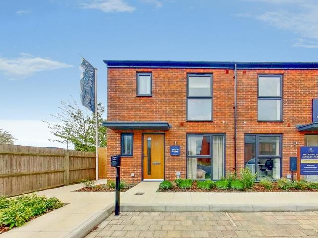 3 bedroom end of terrace house for sale