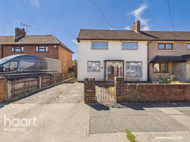 3 bedroom end of terrace house for sale