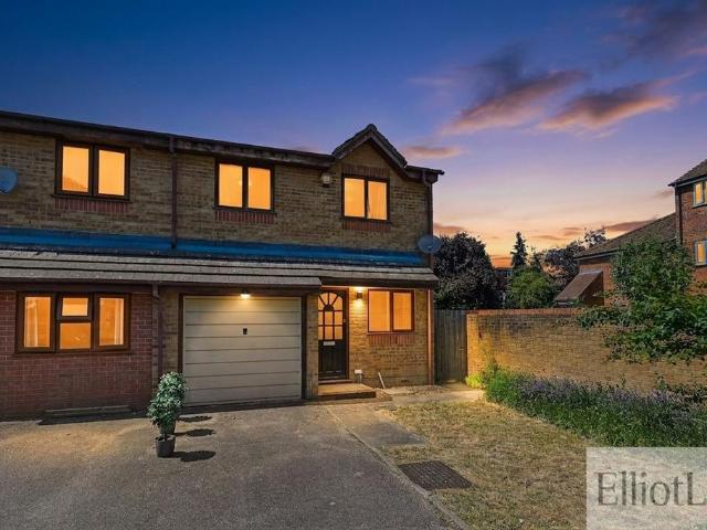 3 bedroom end of terrace house for sale