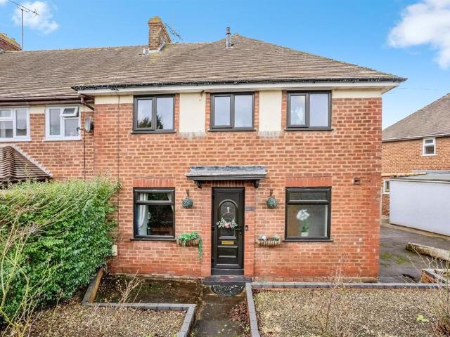 3 bedroom end of terrace house for sale