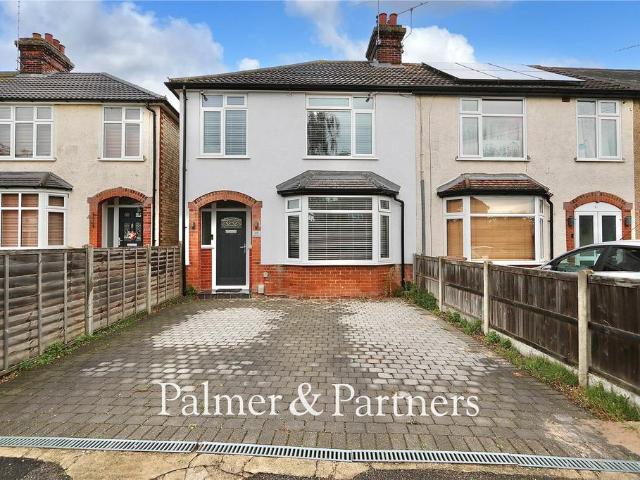 3 bedroom end of terrace house for sale
