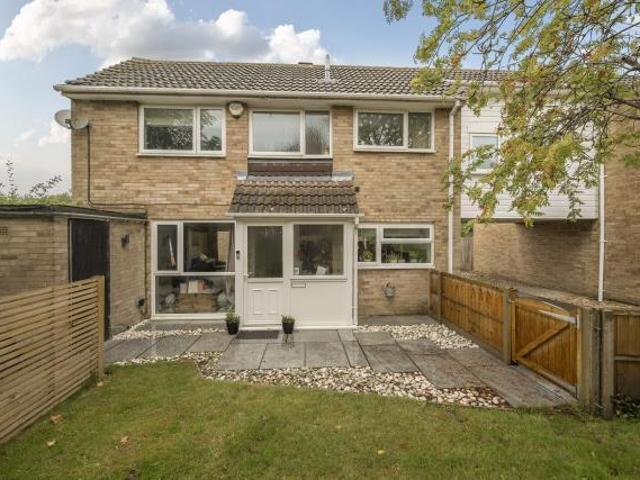 3 bedroom link detached house for sale