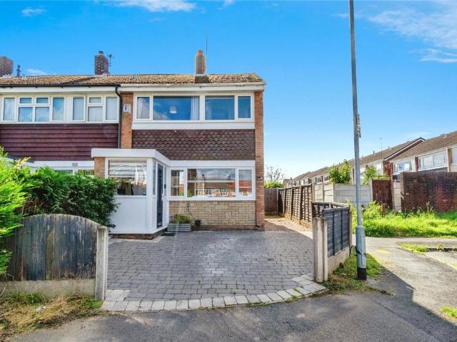 3 bedroom end of terrace house for sale