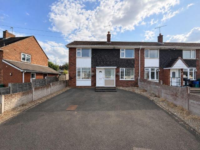 3 bedroom end of terrace house for sale