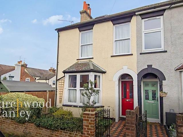 3 bedroom end of terrace house for sale