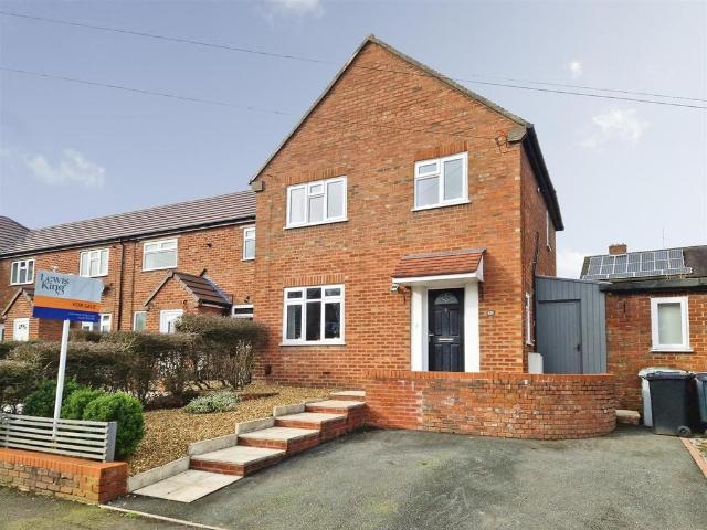 3 bedroom end of terrace house for sale
