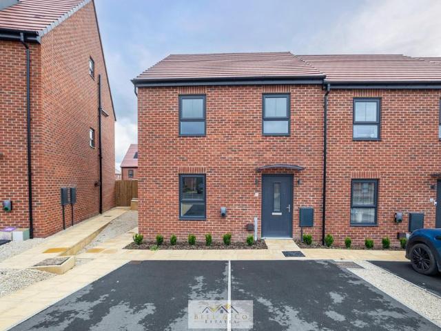 3 bedroom end of terrace house for sale