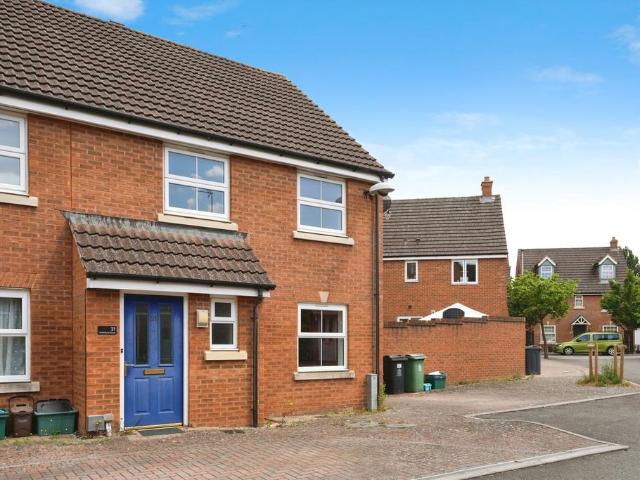 3 bedroom end of terrace house for sale