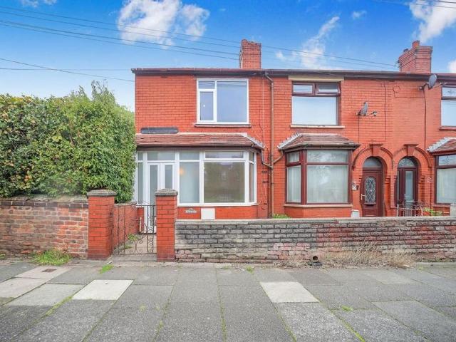 3 bedroom end of terrace house for sale