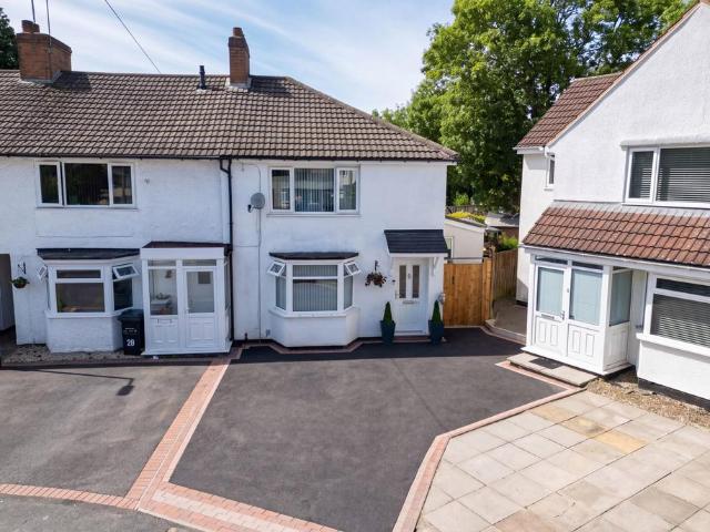3 bedroom end of terrace house for sale