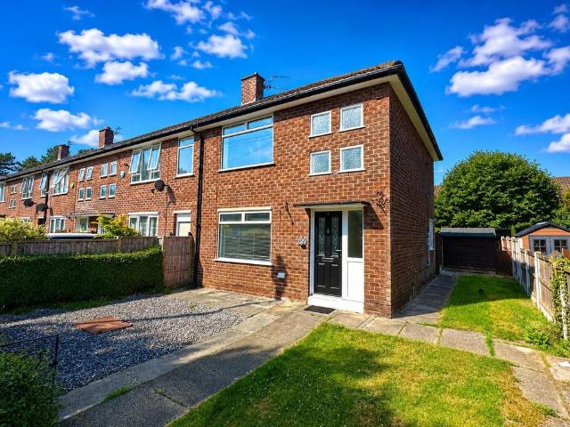 3 bedroom end of terrace house for sale