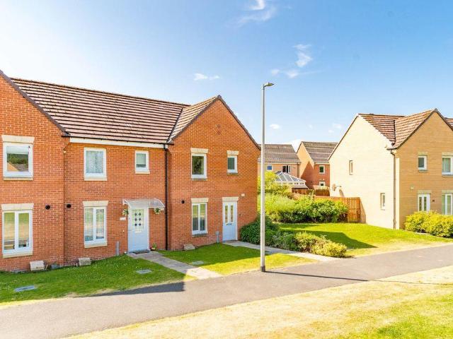 3 bedroom end of terrace house for sale