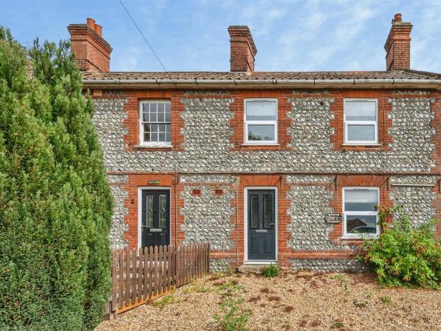 3 bedroom end of terrace house for sale