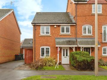 3 bedroom end of terrace house for sale