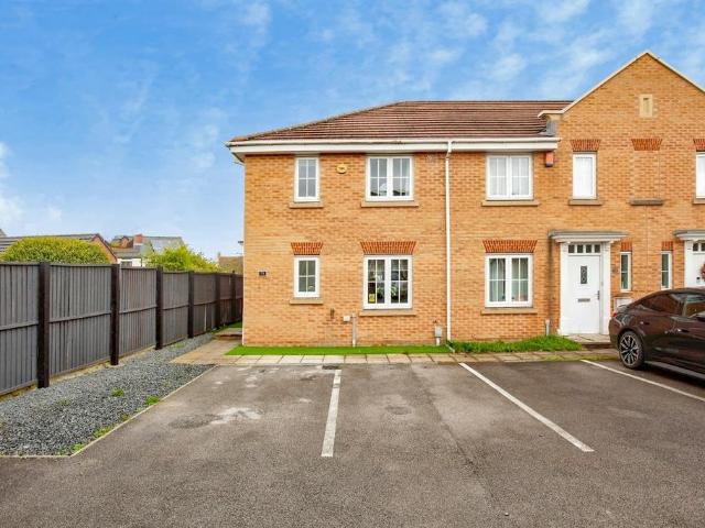 3 bedroom end of terrace house for sale
