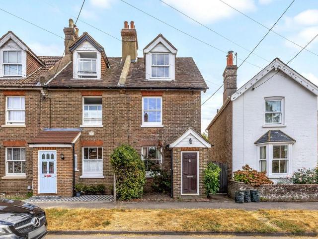 3 bedroom end of terrace house for sale