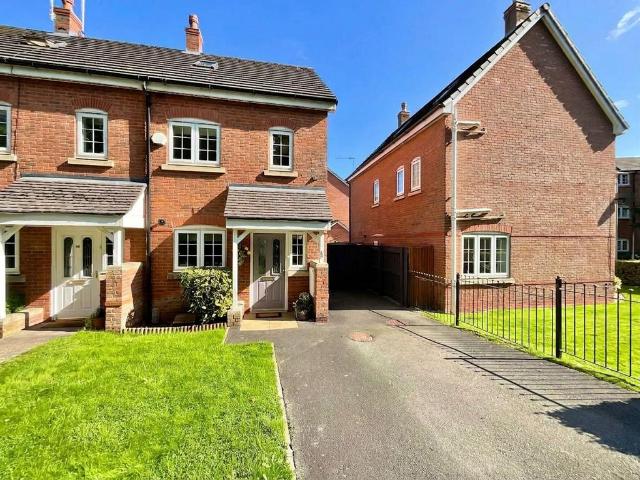 3 bedroom end of terrace house for sale