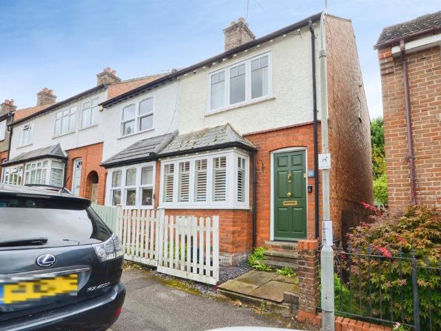 3 bedroom end of terrace house for sale