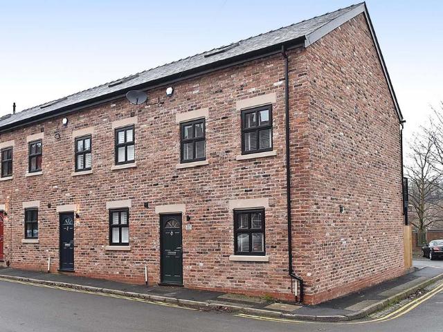 3 bedroom end of terrace house for sale