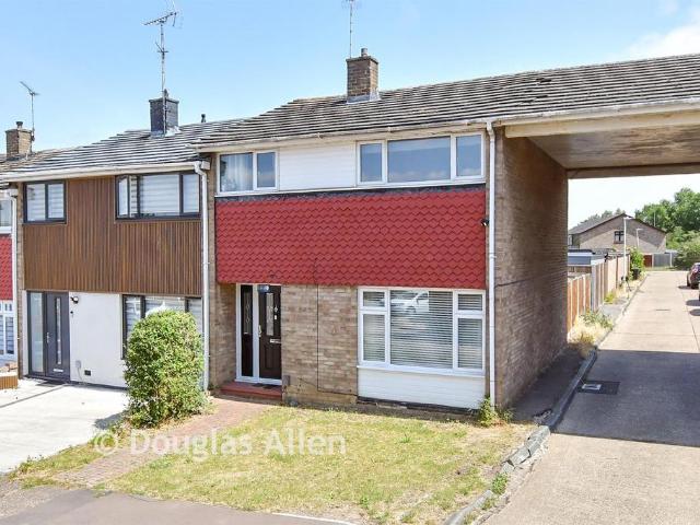 3 bedroom end of terrace house for sale