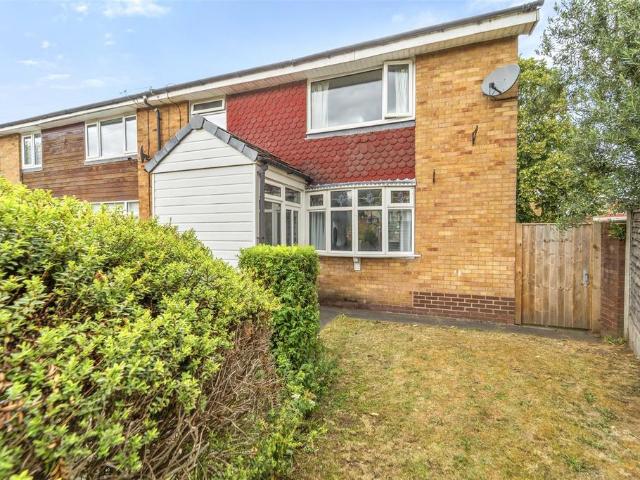 3 bedroom end of terrace house for sale