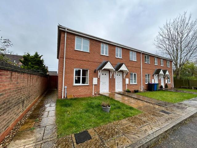 3 bedroom end of terrace house for sale