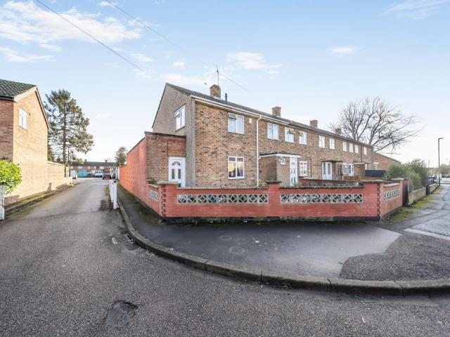 3 bedroom end of terrace house for sale