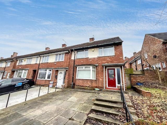 3 bedroom end of terrace house for sale