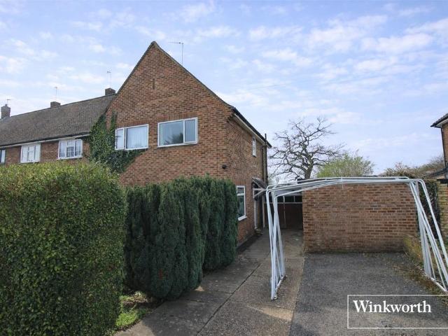 3 bedroom end of terrace house for sale