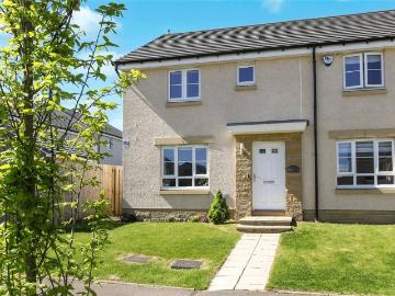 House for sale in Robroyston - Garden