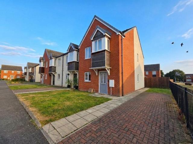 3 bedroom end of terrace house for sale