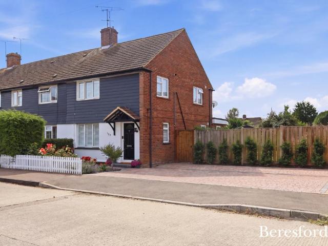 3 bedroom end of terrace house for sale