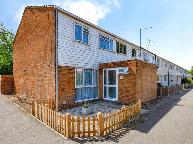 3 bedroom end of terrace house for sale