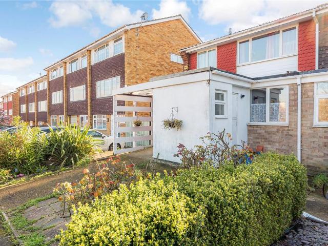 3 bedroom end of terrace house for sale