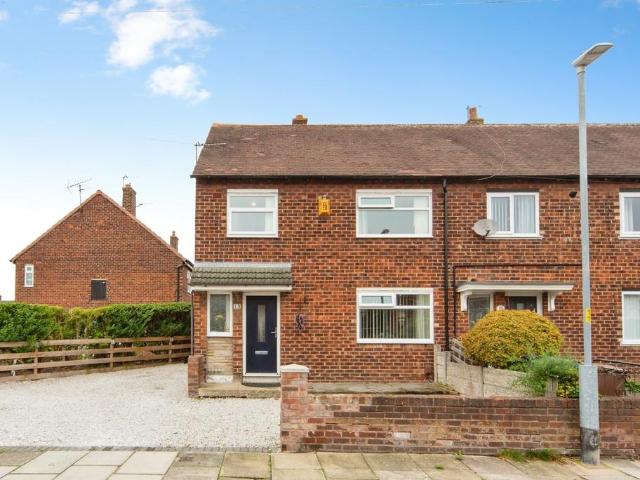 3 bedroom end of terrace house for sale