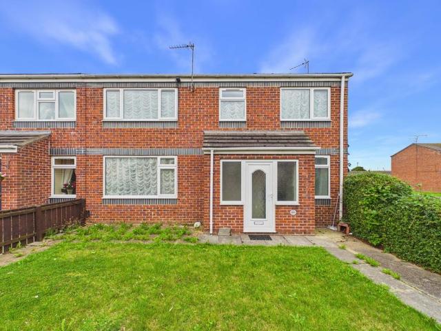 3 bedroom end of terrace house for sale