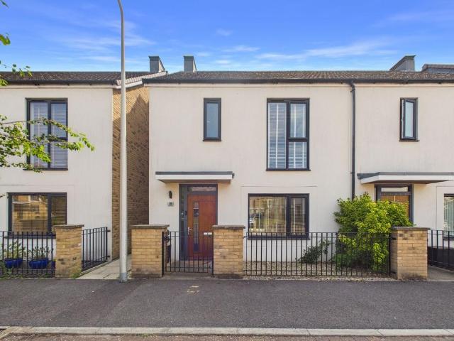 3 bedroom end of terrace house for sale