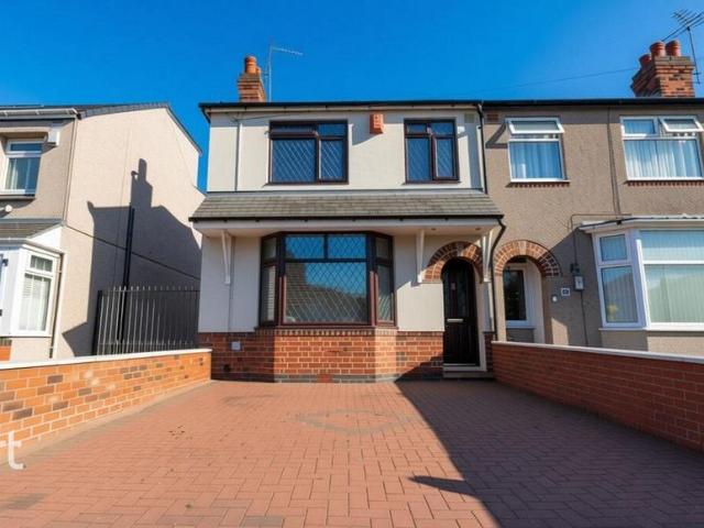 3 bedroom end of terrace house for sale