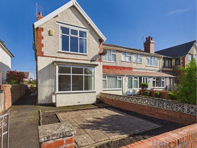 3 bedroom end of terrace house for sale