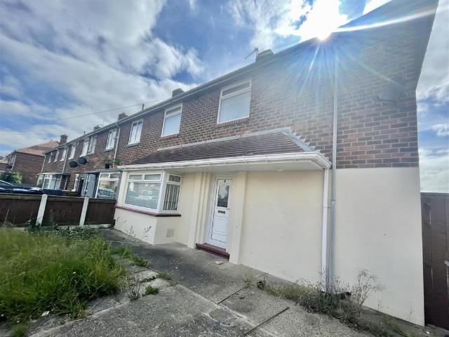 3 bedroom end of terrace house for sale