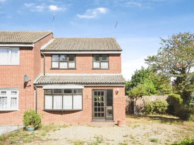3 bedroom end of terrace house for sale