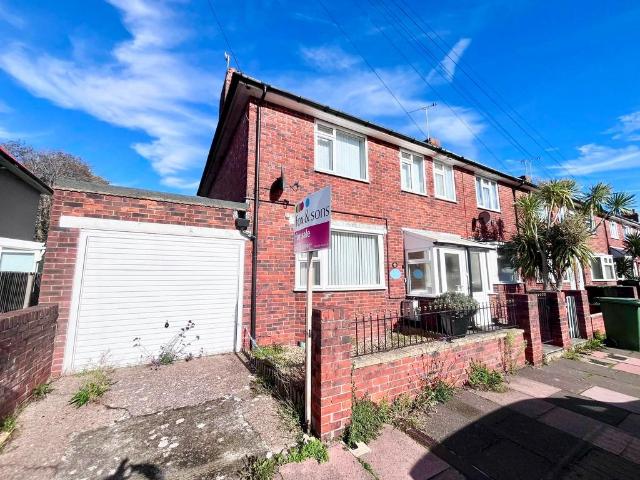 3 bedroom end of terrace house for sale