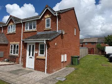 3 bedroom end of terrace house for sale